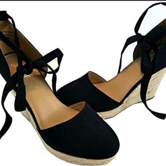 Express NWT Black Espadrille wedge wrap around ankle shoes - Picture 2 of 14